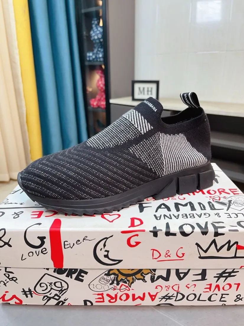 Ex-factory price 340🌹🌹"Dolce & Gabbana DG" original imported fly-knit stitching➕fly-knit lining, light on the foot, comfortable, versatile, original special outsole🔥favored by trendy men. Welcome to compare the quality🔥exquisite luxury, super A level! Compared with the genuine product at the counter, the version is no worse at all! Code number 36-46
